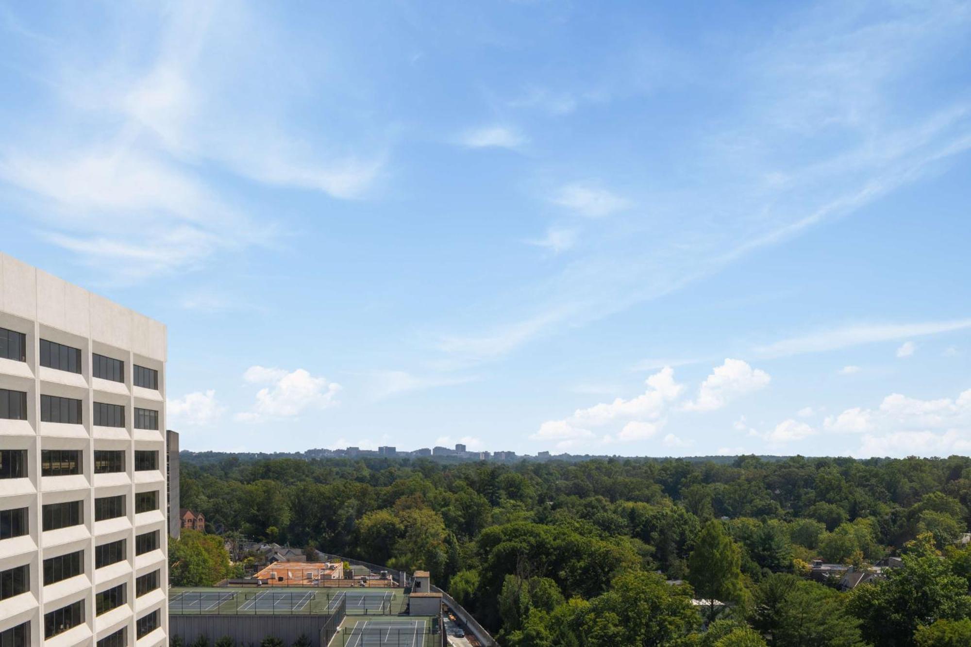 Hilton Garden Inn Bethesda Downtown מראה חיצוני תמונה