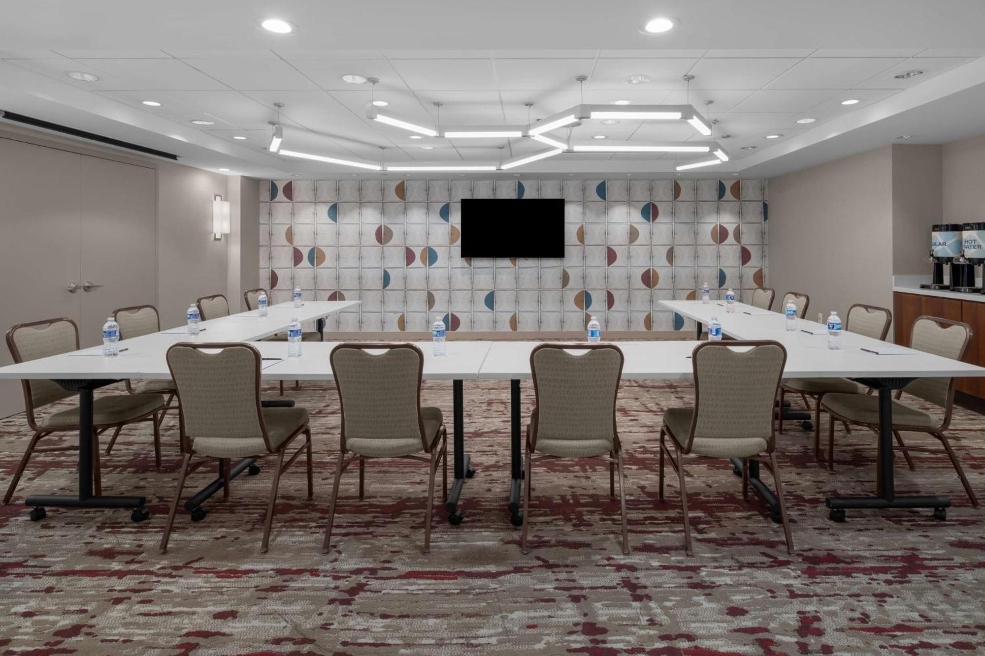 Hilton Garden Inn Bethesda Downtown מראה חיצוני תמונה