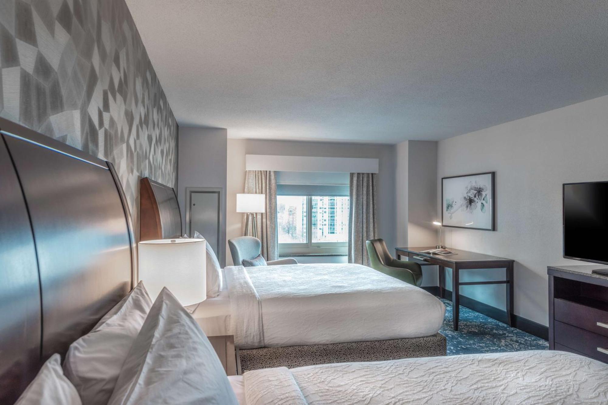 Hilton Garden Inn Bethesda Downtown מראה חיצוני תמונה