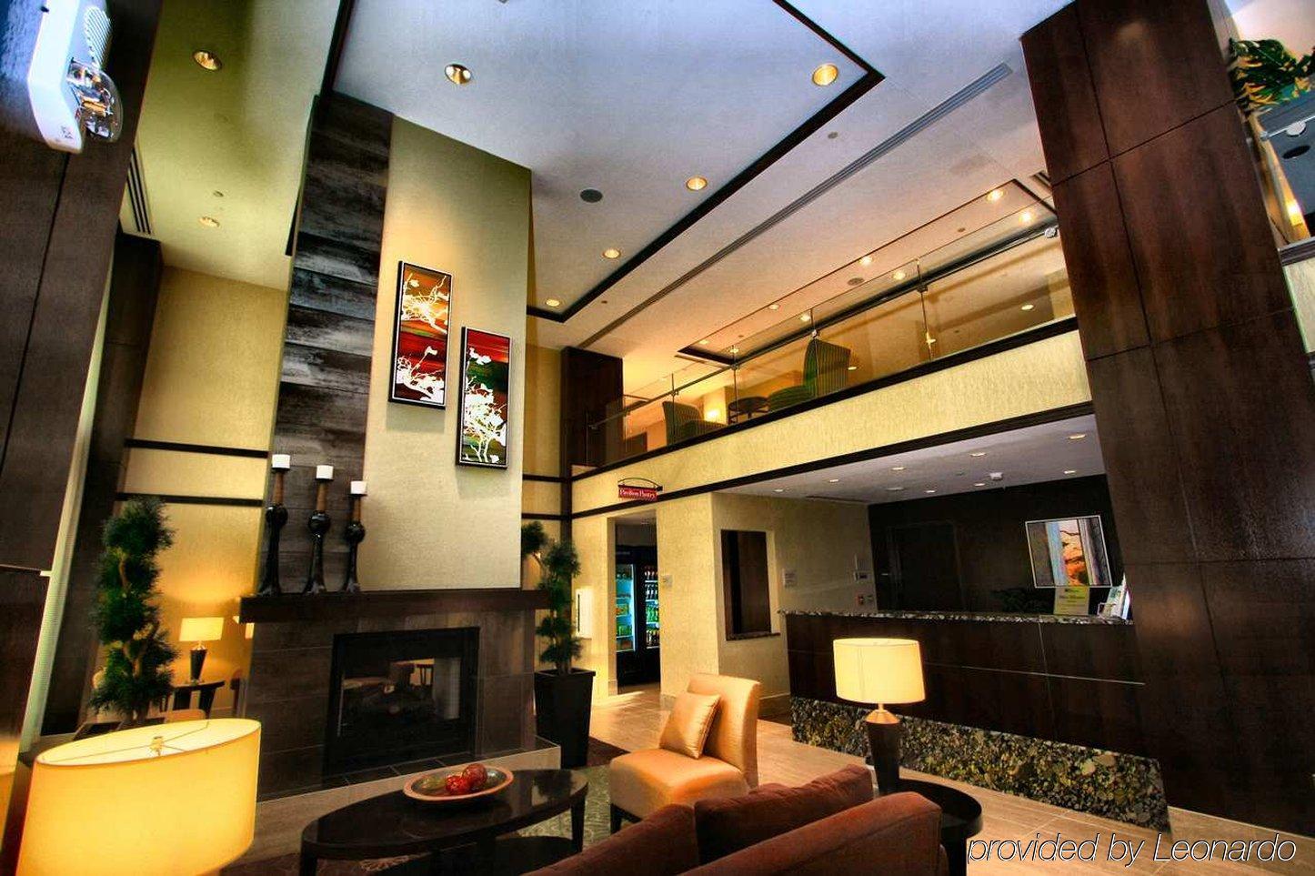 Hilton Garden Inn Bethesda Downtown מראה פנימי תמונה